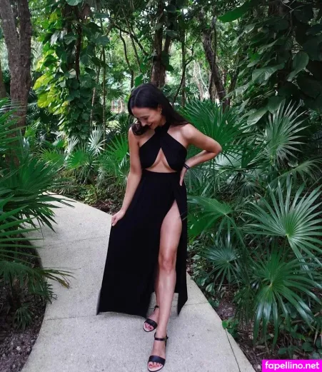 Laurapeyramaure OnlyFans Thumbnail #ujWUk5JQaO