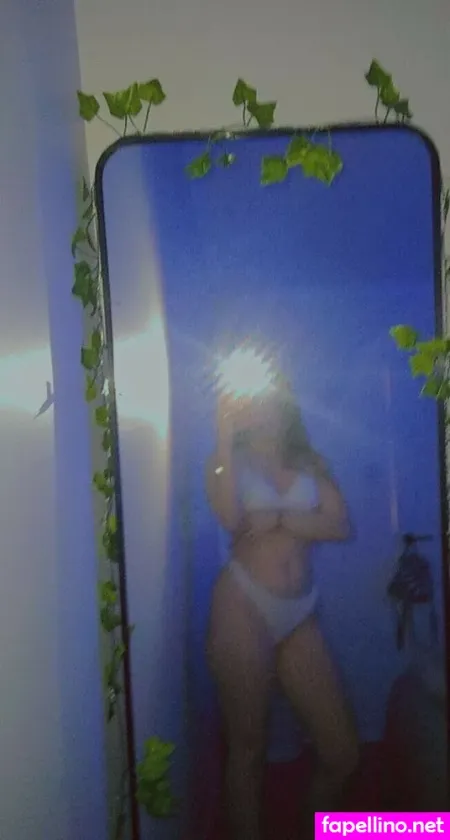 Laurarose06 OnlyFans Thumbnail #4dI9IH6paH