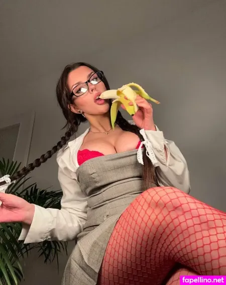 Lauraspicex OnlyFans Thumbnail #BluAXpgVQr