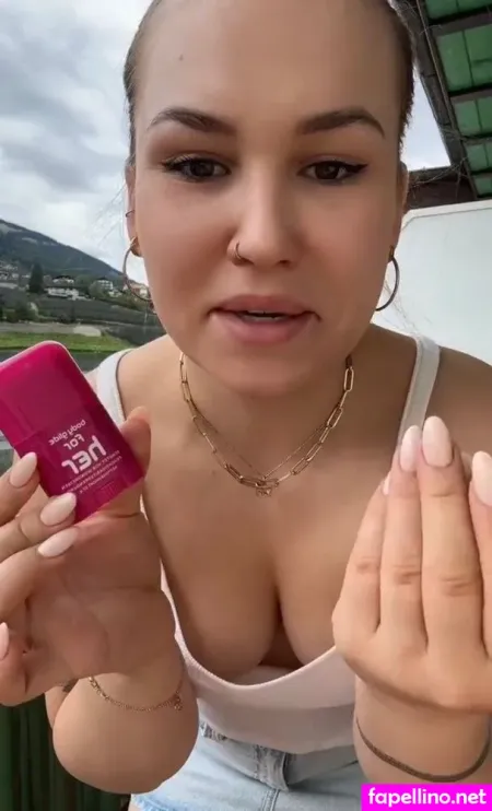 Laurassoberlife OnlyFans Thumbnail #K6RClsBjBF