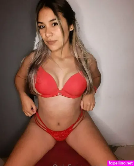 Laurauruz OnlyFans Thumbnail #49wvXv0gfG