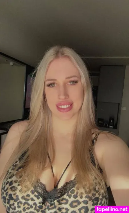 Lauravonseethal OnlyFans Thumbnail #O0DX7EfHSM