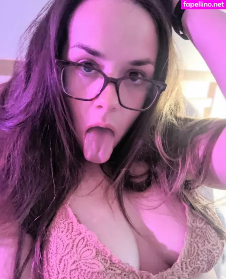 Laurawould123 OnlyFans Thumbnail #OQUSsu2r51