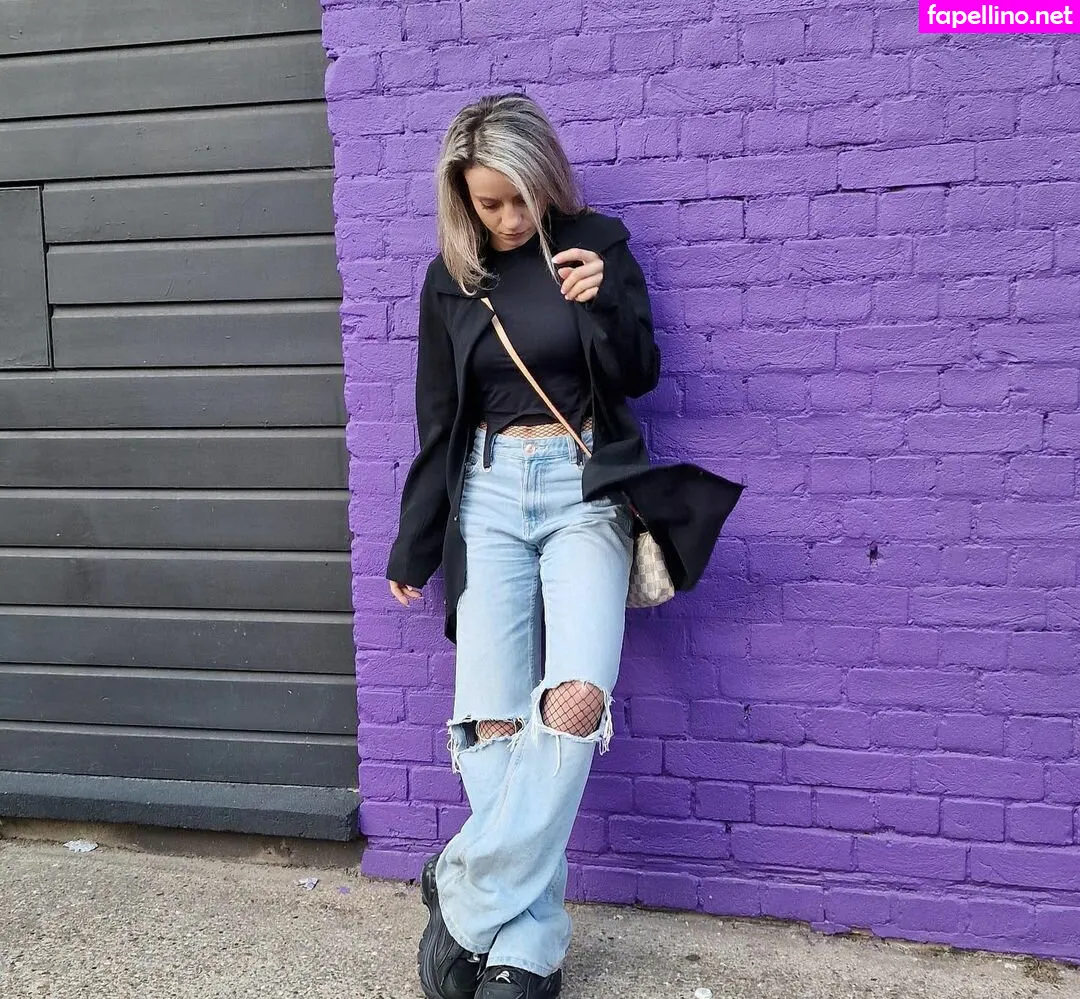 laure_bv, laurenalexis_x Nude Leaked OnlyFans Photo #kpz6LttIDt