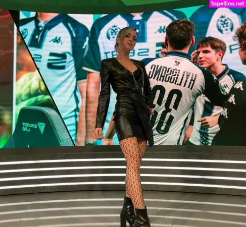 Laure Bv OnlyFans Thumbnail #vtPe5vwi5i