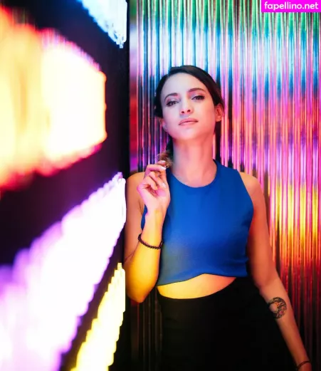 Laure Valee OnlyFans Thumbnail #0fIPpDDcyh