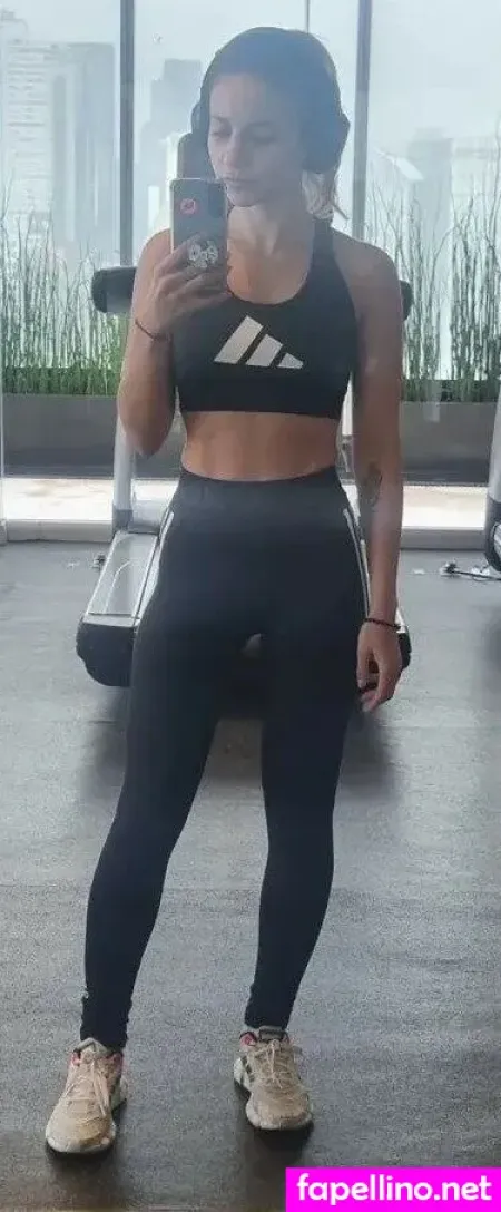 Laure Valee OnlyFans Thumbnail #cEqpOlNojC