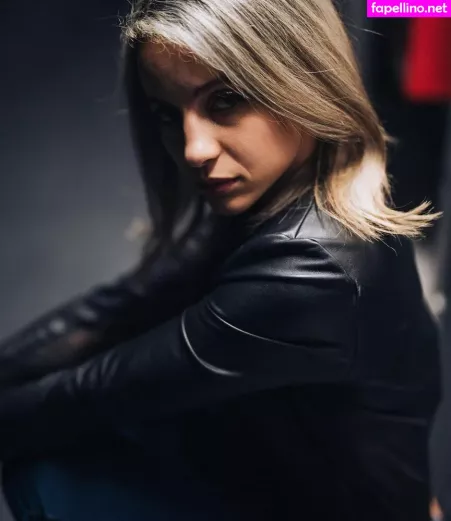 Laure Valee OnlyFans Thumbnail #dR0BKTirLP