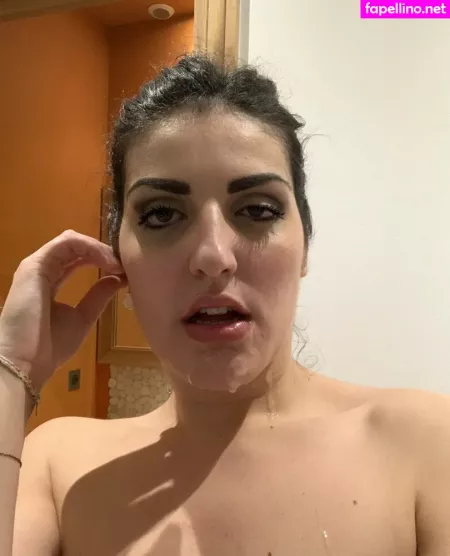 Laure Zecchi OnlyFans Thumbnail #Gso0uHx6ED