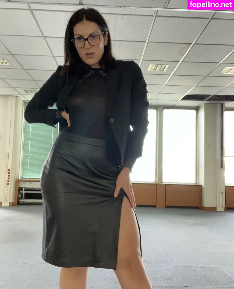 LaureZecchi, laure_zecchi, zecchilaura Nude Leaked OnlyFans Photo #MUe8mHw2t2