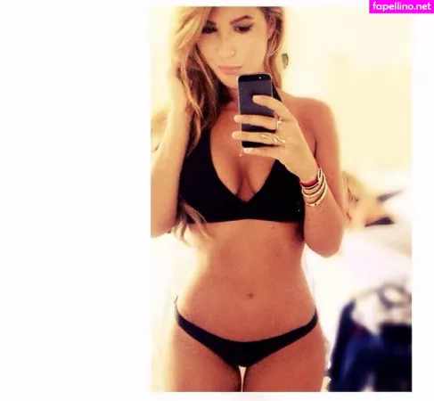 Laureen Pisciotta OnlyFans Thumbnail #0E1OwXWMVU