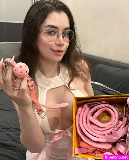Laureljeune 15 OnlyFans Thumbnail #demeMYjVsQ