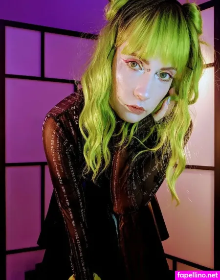 Laurelquarrel OnlyFans Thumbnail #UeIuKyTCmt