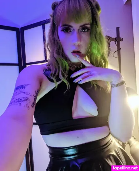 Laurelquarrel OnlyFans Thumbnail #yH7fn9yV4w