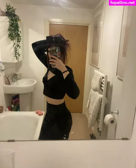 Lauren 1 OnlyFans Thumbnail #3Ti92ooG69