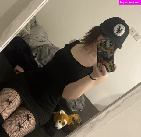 Lauren 1 OnlyFans Thumbnail #BRFYHhAQl2