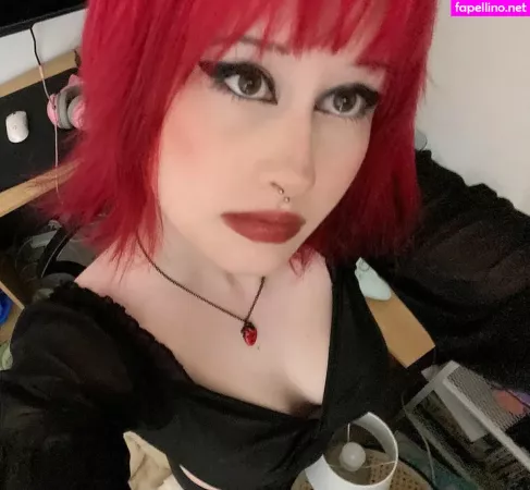 Lauren 1 OnlyFans Thumbnail #BUUwEkWs9f