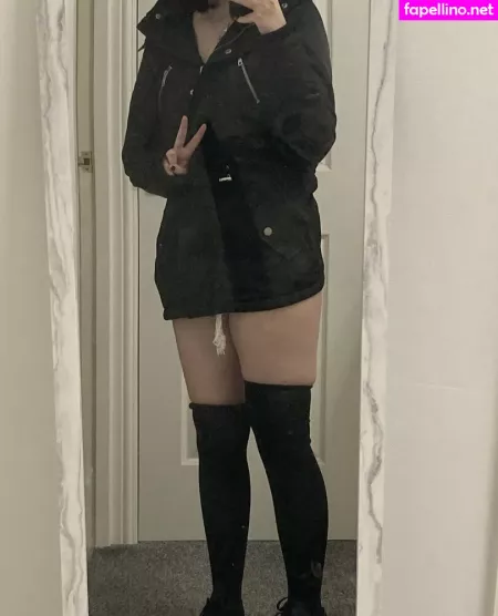 Lauren 1 OnlyFans Thumbnail #BsKU4hfEbx