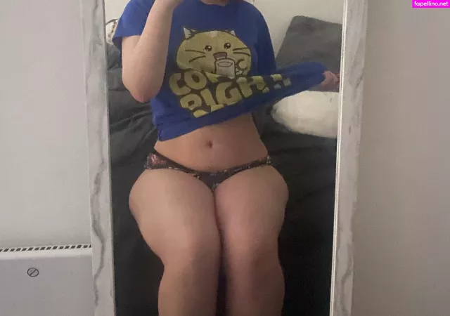 Lauren 1 OnlyFans Thumbnail #EAjaTSAyLU