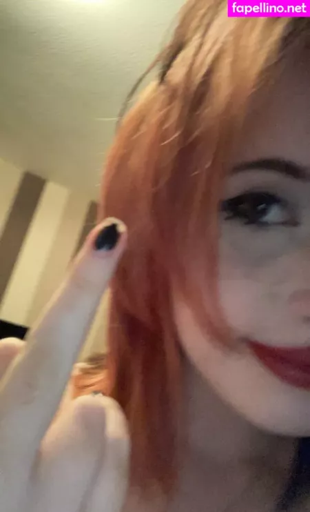 Lauren 1 OnlyFans Thumbnail #ESMB0qkNla