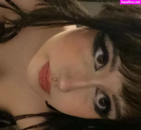 Lauren 1 OnlyFans Thumbnail #IZjuq1WExq