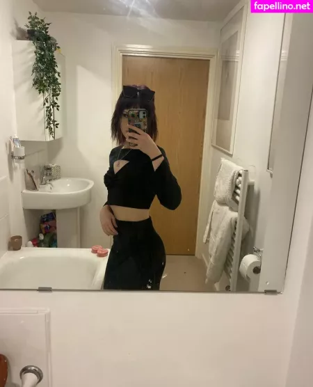 Lauren 1 OnlyFans Thumbnail #LvE9PNpjef