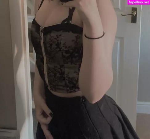 Lauren 1 OnlyFans Thumbnail #YmyhipJ9Ta