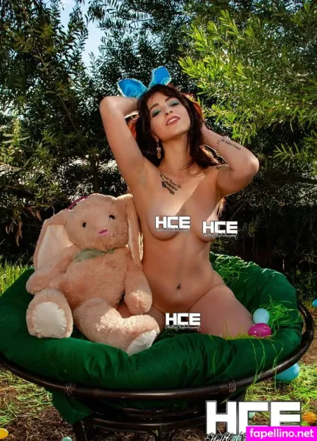 Lauren 3 OnlyFans Thumbnail #9wkq4FKkMh