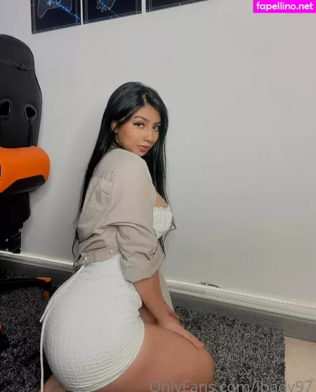Lauren 98 OnlyFans Thumbnail #OvtzigbGut
