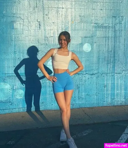 Lauren Avelina Main Profile Photo