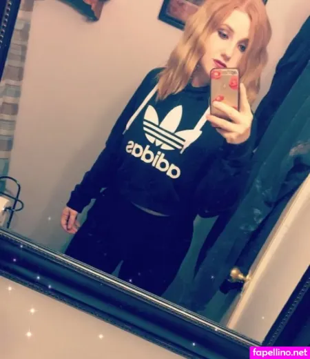 Lauren Baker OnlyFans Thumbnail #7QExqBKqiO