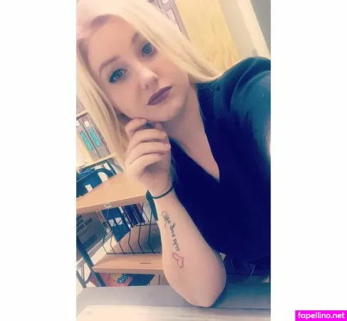 Lauren Baker OnlyFans Thumbnail #VJwHnu0Wli