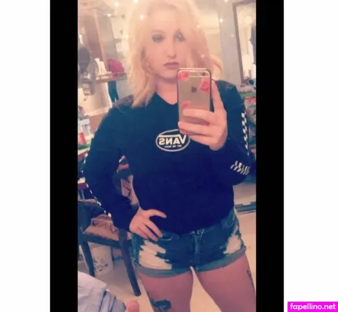 Lauren Baker OnlyFans Thumbnail #ZUNsamKlvK