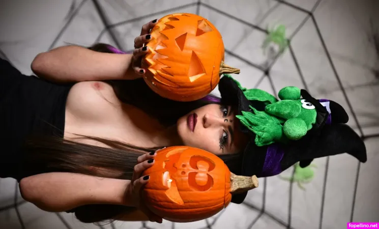 Lauren Brite 19 OnlyFans Thumbnail #e80ijI5xcb