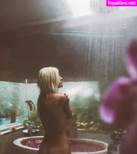 Lauren Bullen OnlyFans Thumbnail #0AVTPl4QoK