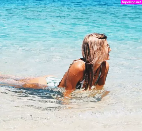Lauren Bullen OnlyFans Thumbnail #ARc5OjdLSU
