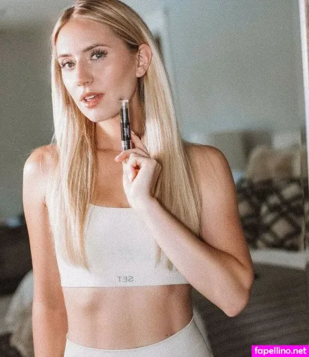 Lauren Burnham OnlyFans Thumbnail #xePu27JKfN