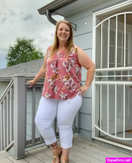 Lauren Butler OnlyFans Thumbnail #U41KuJ80bX