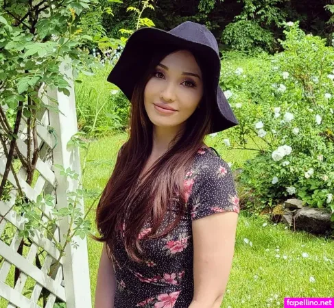 Lauren Chen OnlyFans Thumbnail #u8gdRy3zid