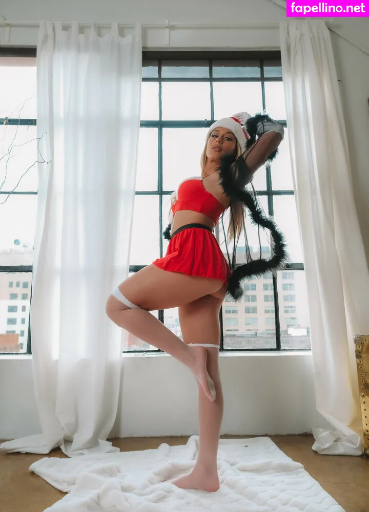 laurecorazza, laurencorazza Nude Leaked OnlyFans Photo #RjPCg2uXfn