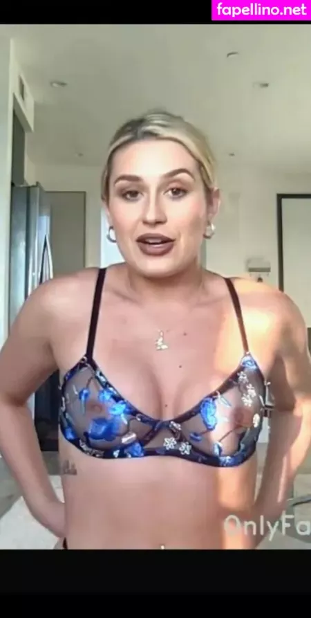 Lauren Corazza 2 OnlyFans Thumbnail #rN7lsFOtby