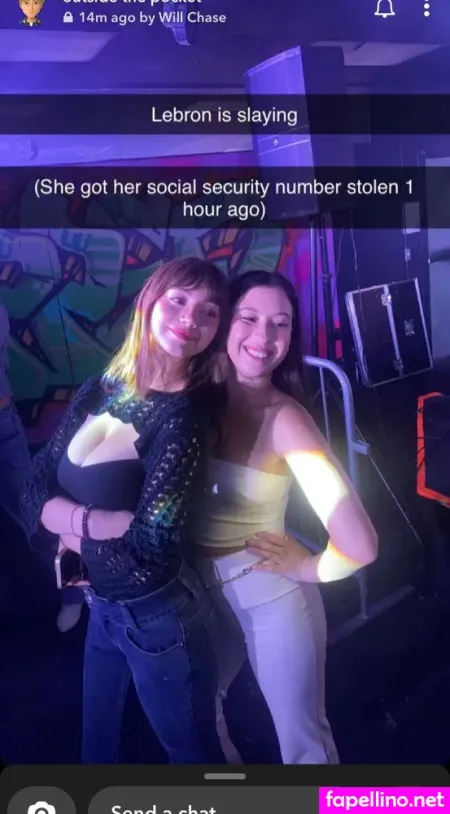 Lauren Donzis OnlyFans Thumbnail #AtphAB80gW