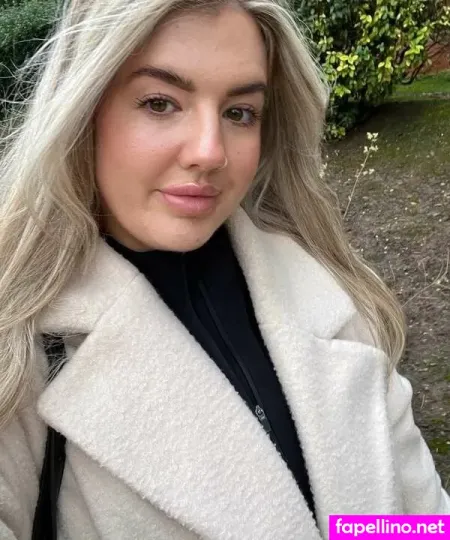 Lauren Edge 1 OnlyFans Thumbnail #7l60zb2rsr
