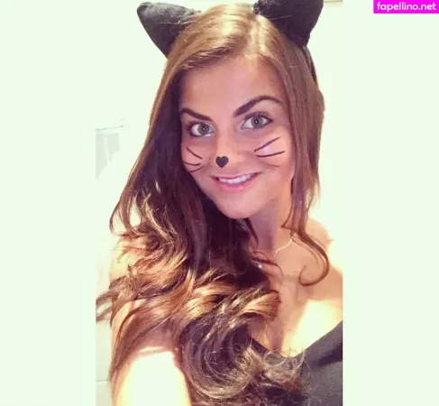 Lauren Fardon OnlyFans Thumbnail #3Eu4LLJbGO