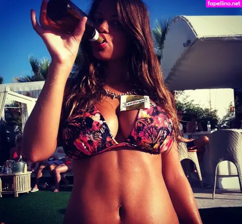 Lauren Fardon OnlyFans Thumbnail #B0VeQA2fFL