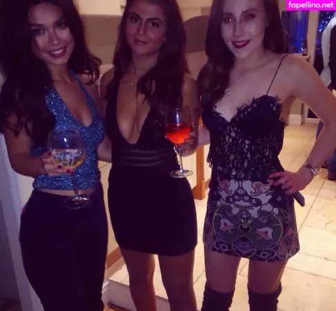 Lauren Fardon OnlyFans Thumbnail #oRpnIglMbC