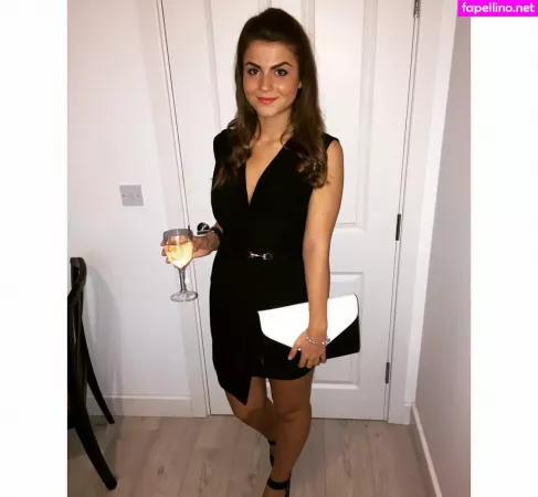 Lauren Fardon OnlyFans Thumbnail #qeG4SM7Lsp
