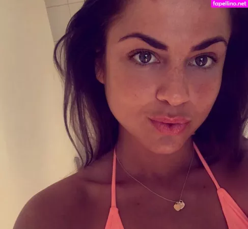 Lauren Fardon OnlyFans Thumbnail #xFXBSWwERm