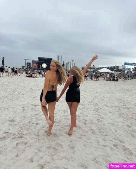 Lauren Gilbert OnlyFans Thumbnail #JnfKD4XO4L