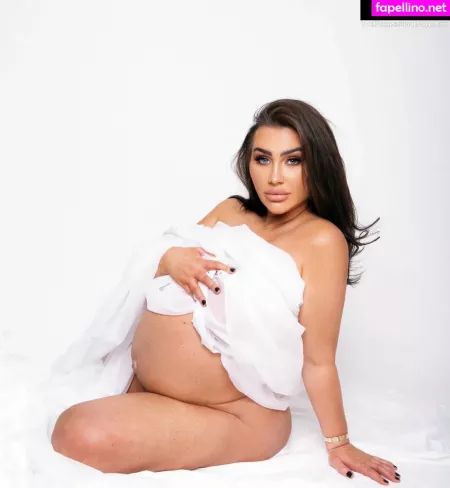 Lauren Goodger OnlyFans Thumbnail #62zTqJcV7T